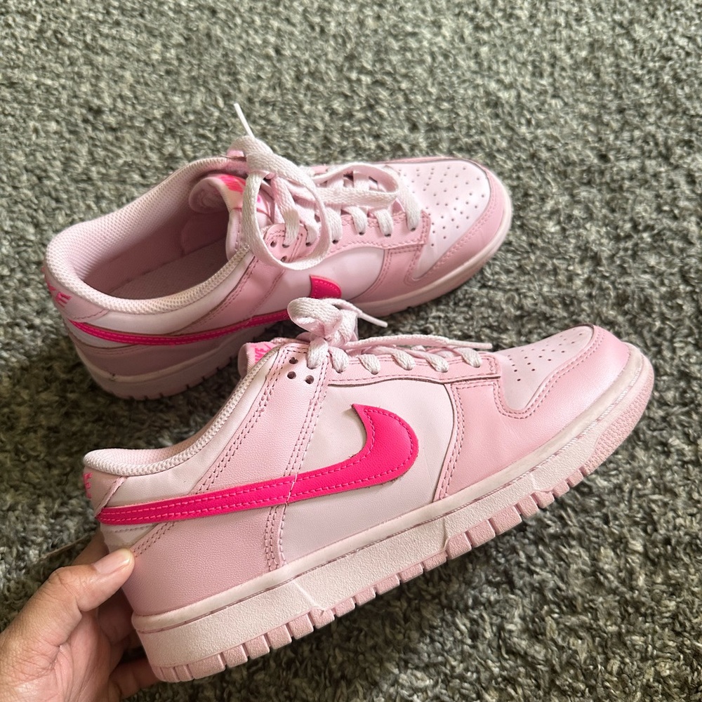 Triple Pink Nike Dunks